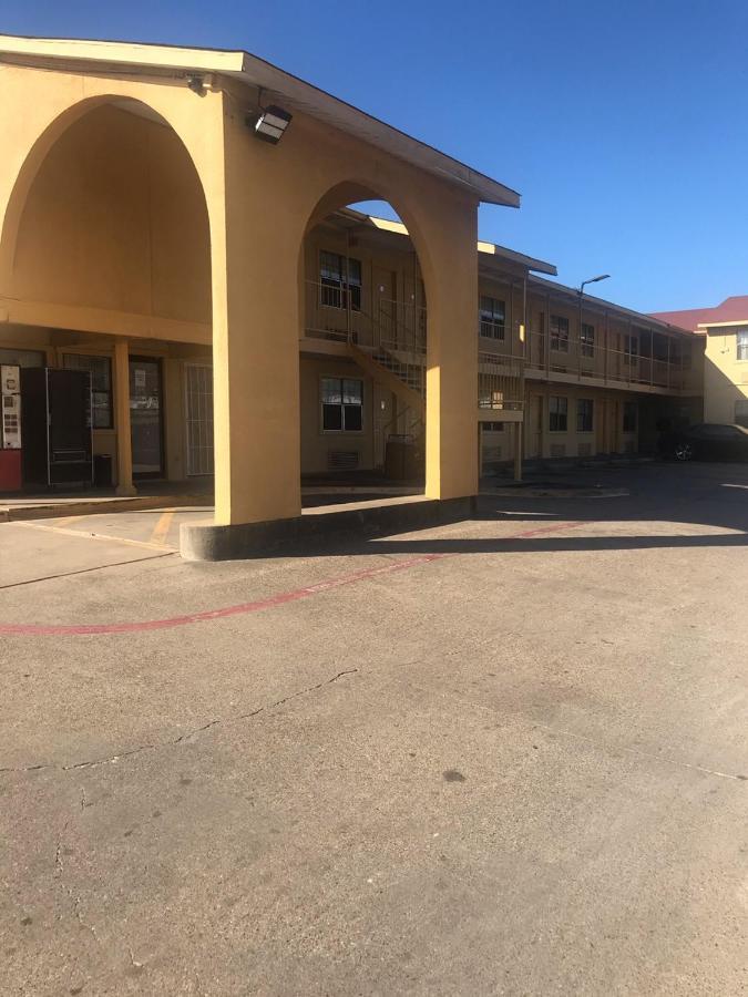 Red Crown Inn Dallas Exterior foto